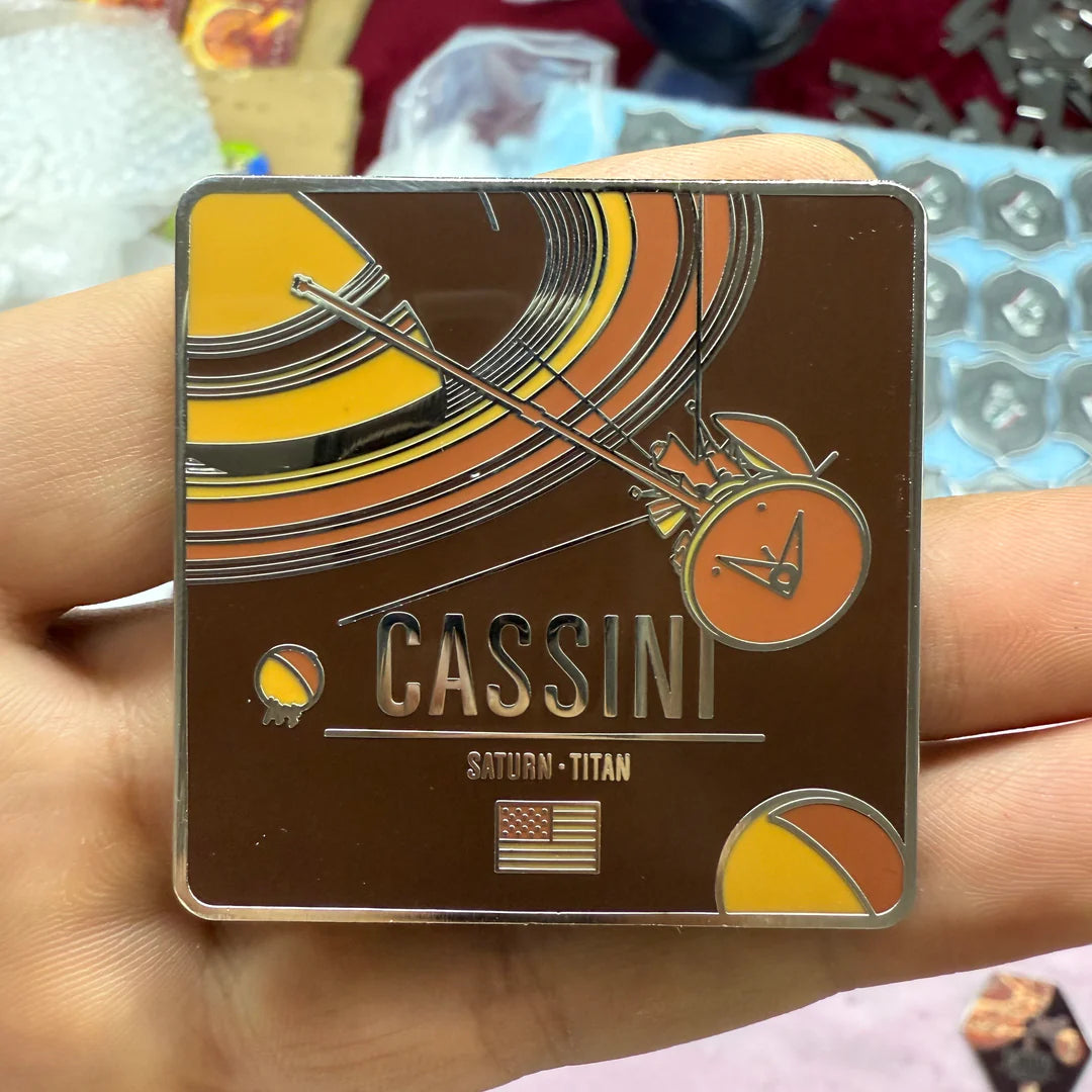 Épingle émaillée Cassini - Série de vaisseaux spatiaux historiques