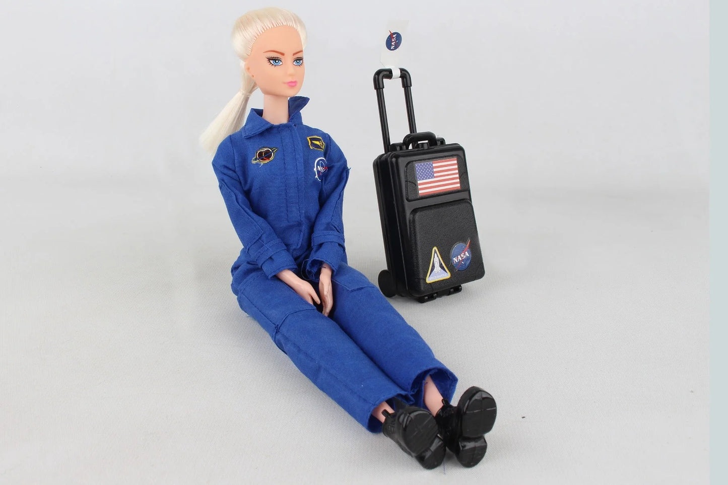 宇宙飛行士人形