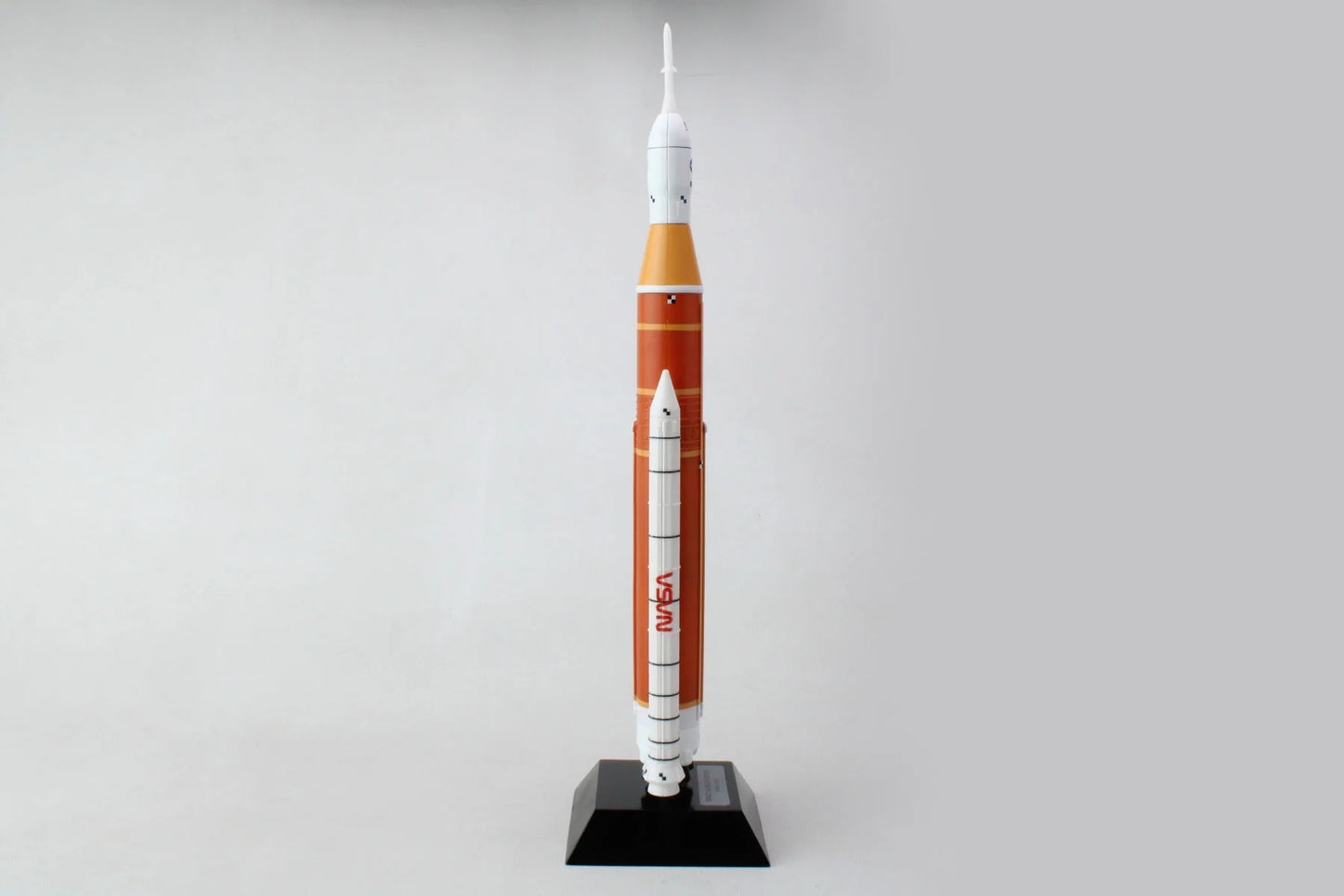 FUSÉE SLS 18 POUCES 1/235