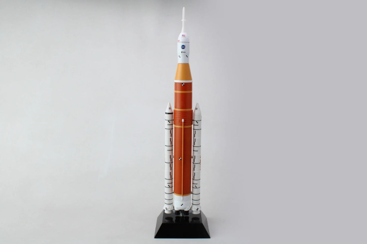 FUSÉE SLS 18 POUCES 1/235
